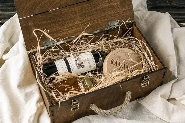 коробка для винной бутылки