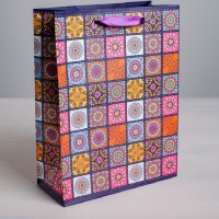 Подарочный пакет «Цветная мозаика» 31 × 40 × 9 см купить в Минске +375447651009