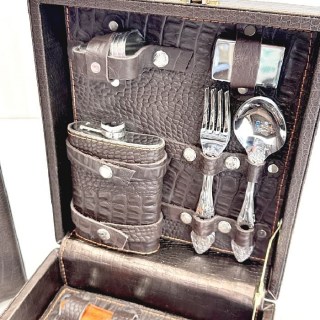 Походный набор в чемодане на 4 персоны «Travel» 20 предметов  Минск +375447651009